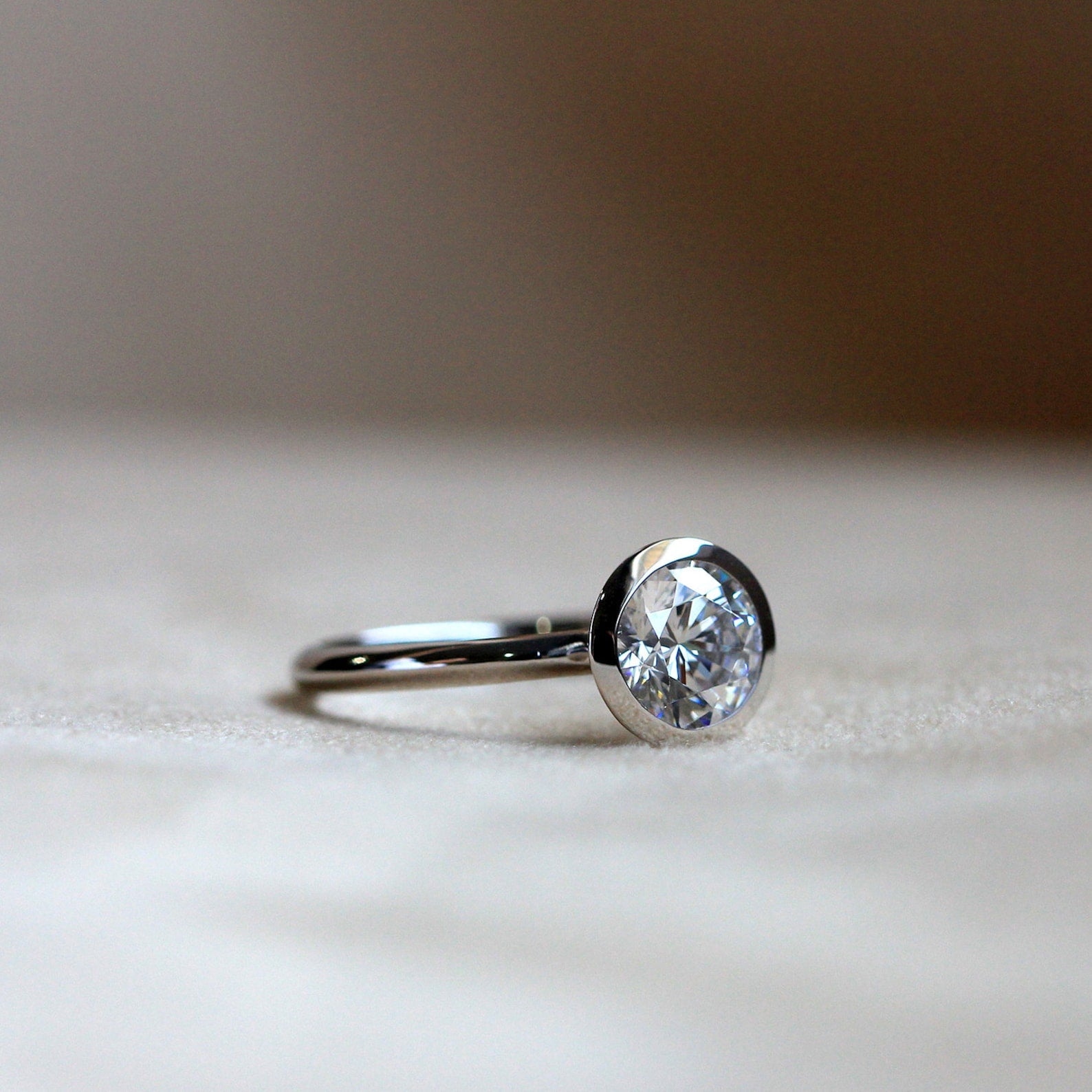 Bezel Setting Moissanite Engagement Ring-VOOGME
