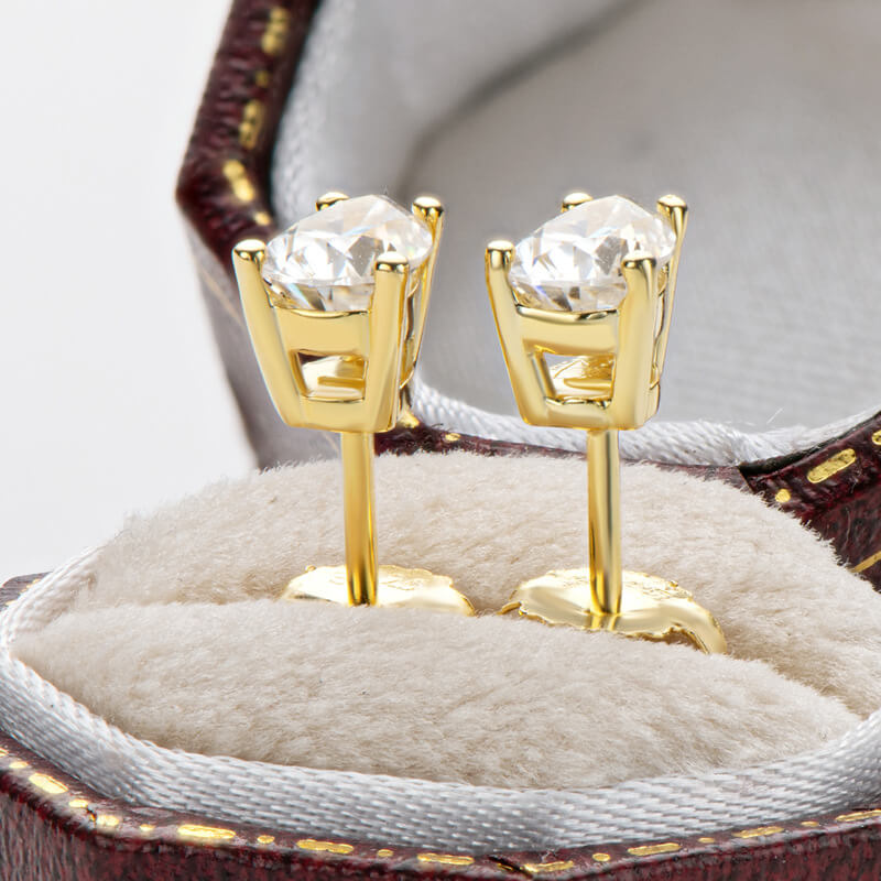 Pear Shape Moissanite Stud Earrings (2.0 ct.tw.)-VOOGME