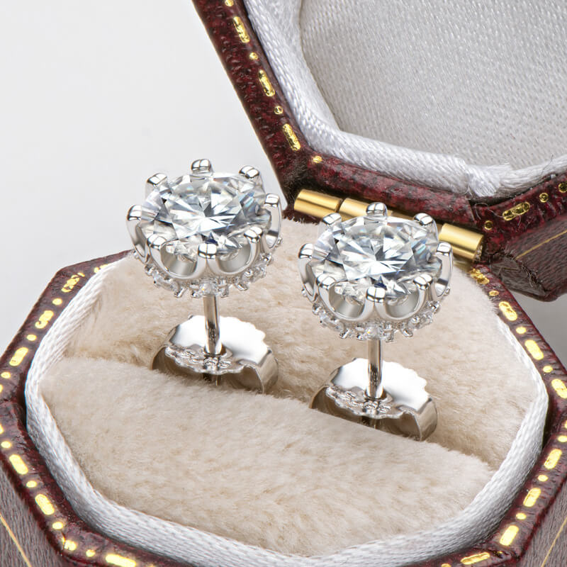 Designer Unique Moissanite Stud Earrings (2.0 ct.tw.)-VOOGME