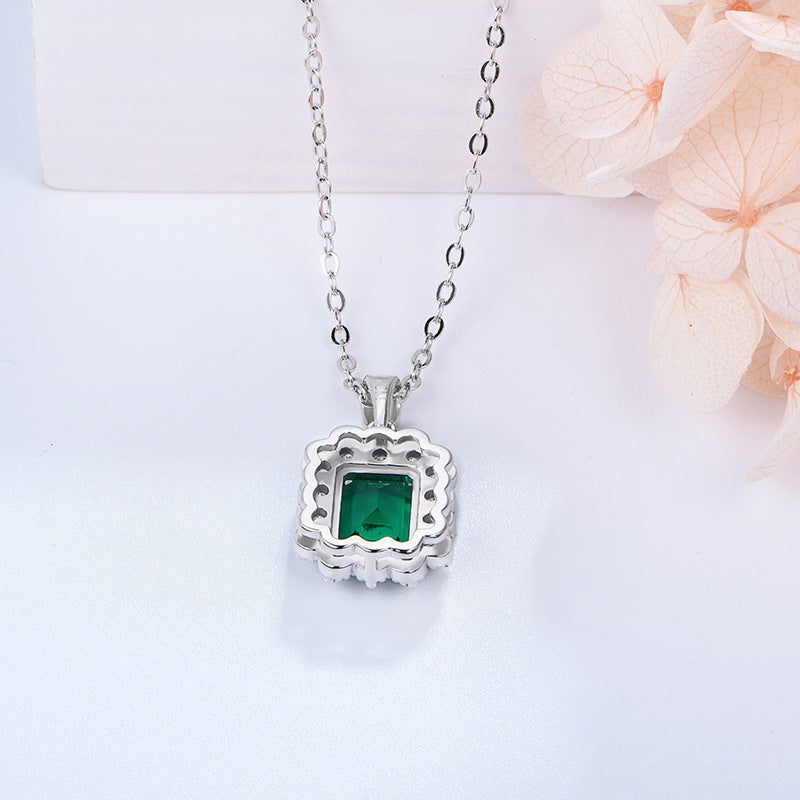 Emerald Gemstone Pendant Necklace (1.5 ct.)-VOOGME