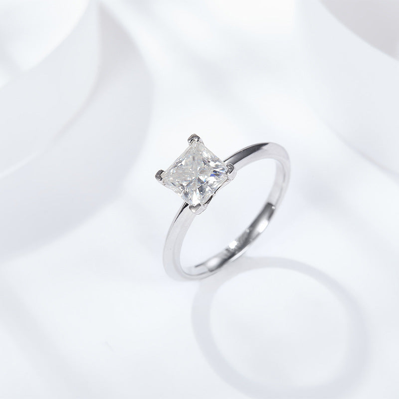 Solitaire Princess Shape Moissanite Engagement Ring 1.0 ct-VOOGME