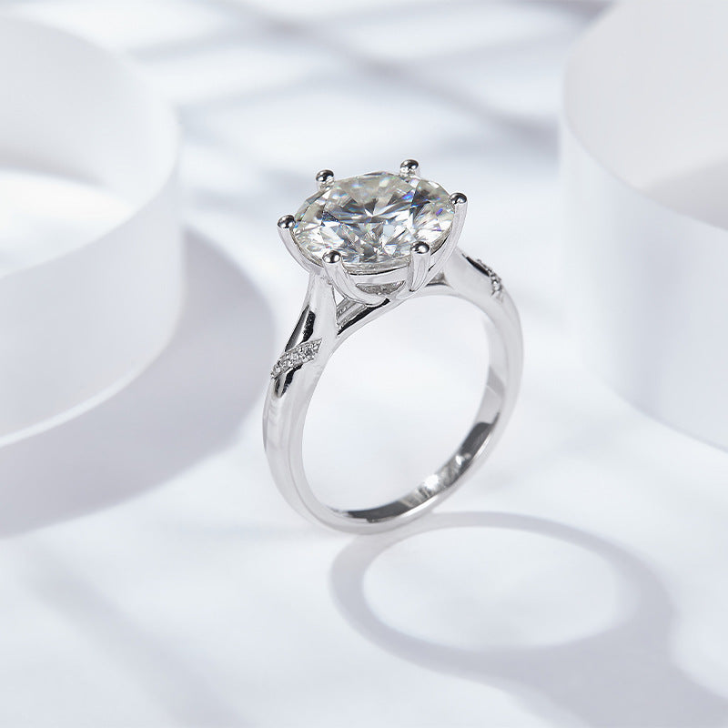Striking Moissanite Engagement Ring