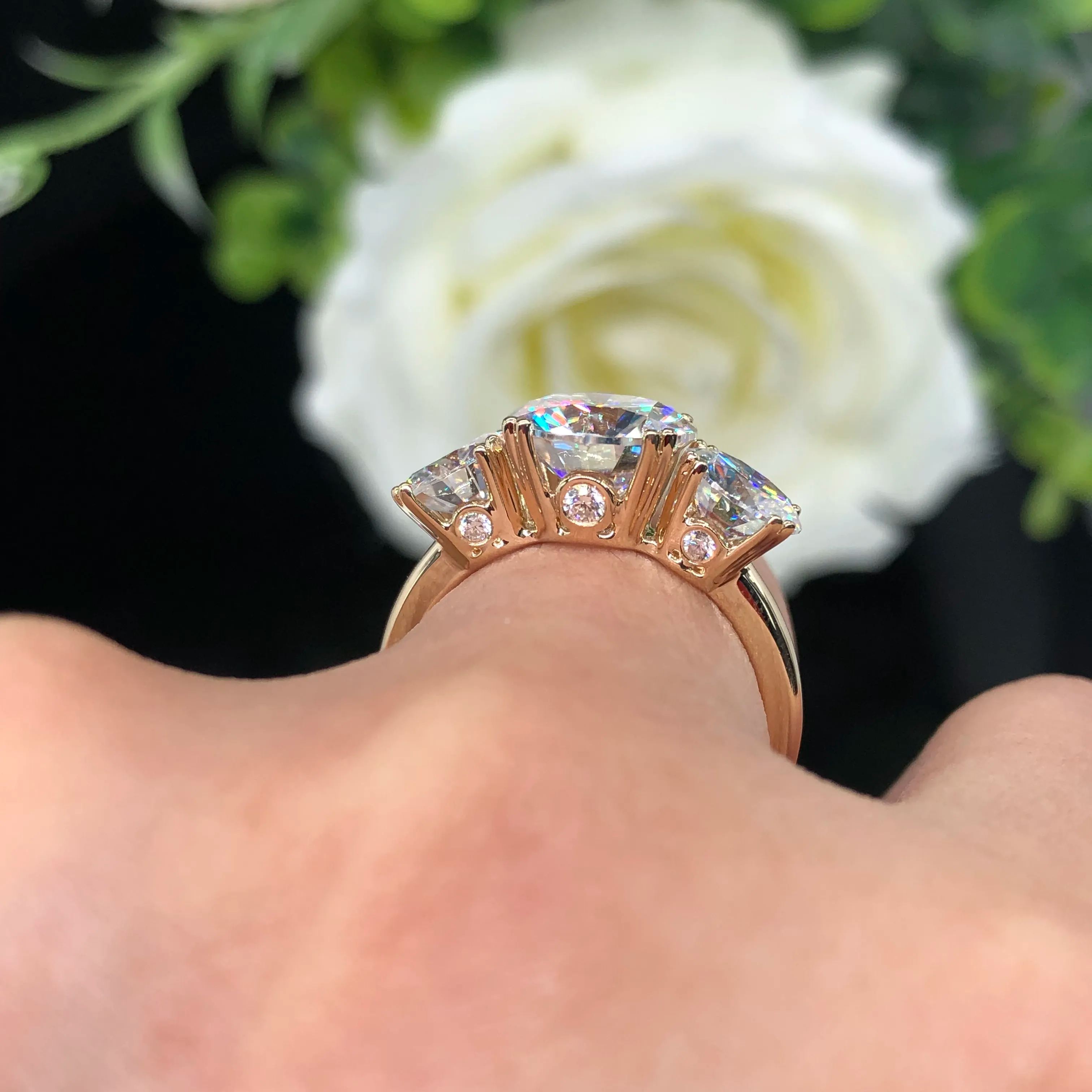 Double Claws Three Stones Moissanite Engagement Ring (5.0 ct. tw)-VOOGME