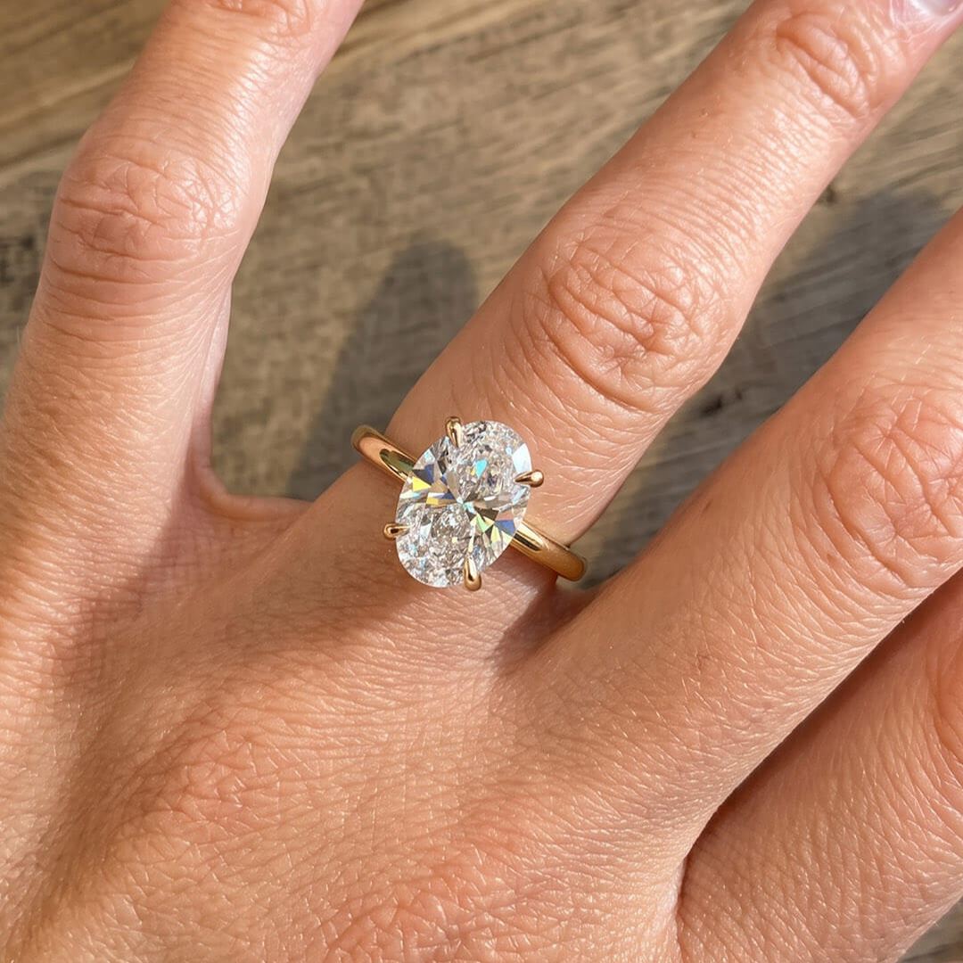 Classic Four-Prong Oval Moissanite Ring