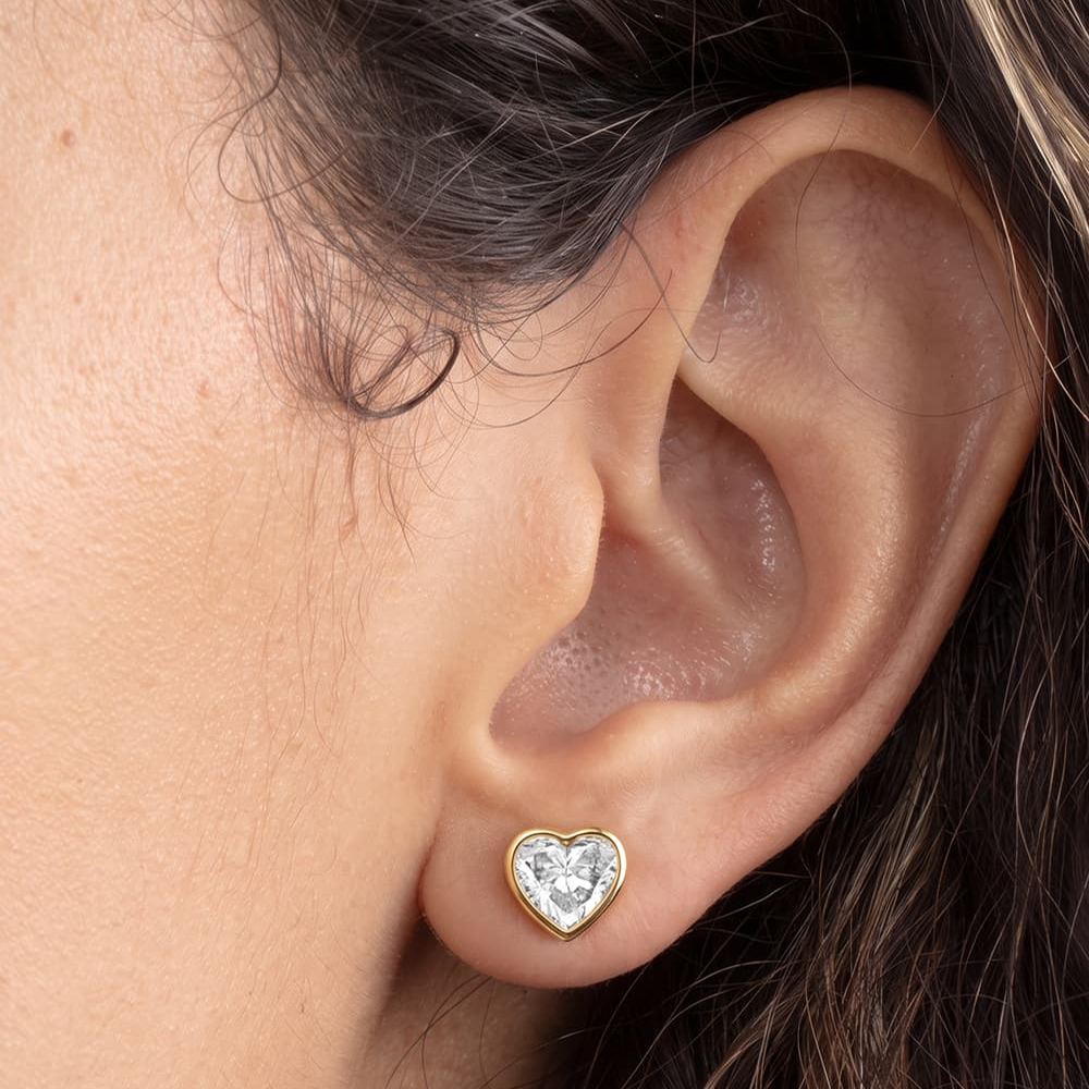 Bezel Heart Moissanite Stud Earrings