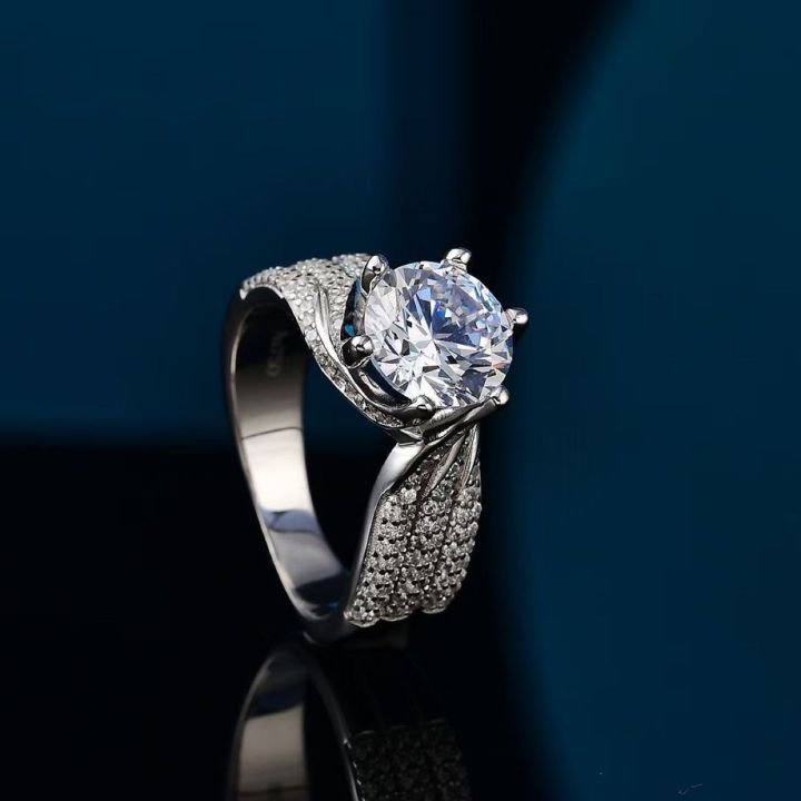 Luxe Side Moissanite Engagement Ring-VOOGME