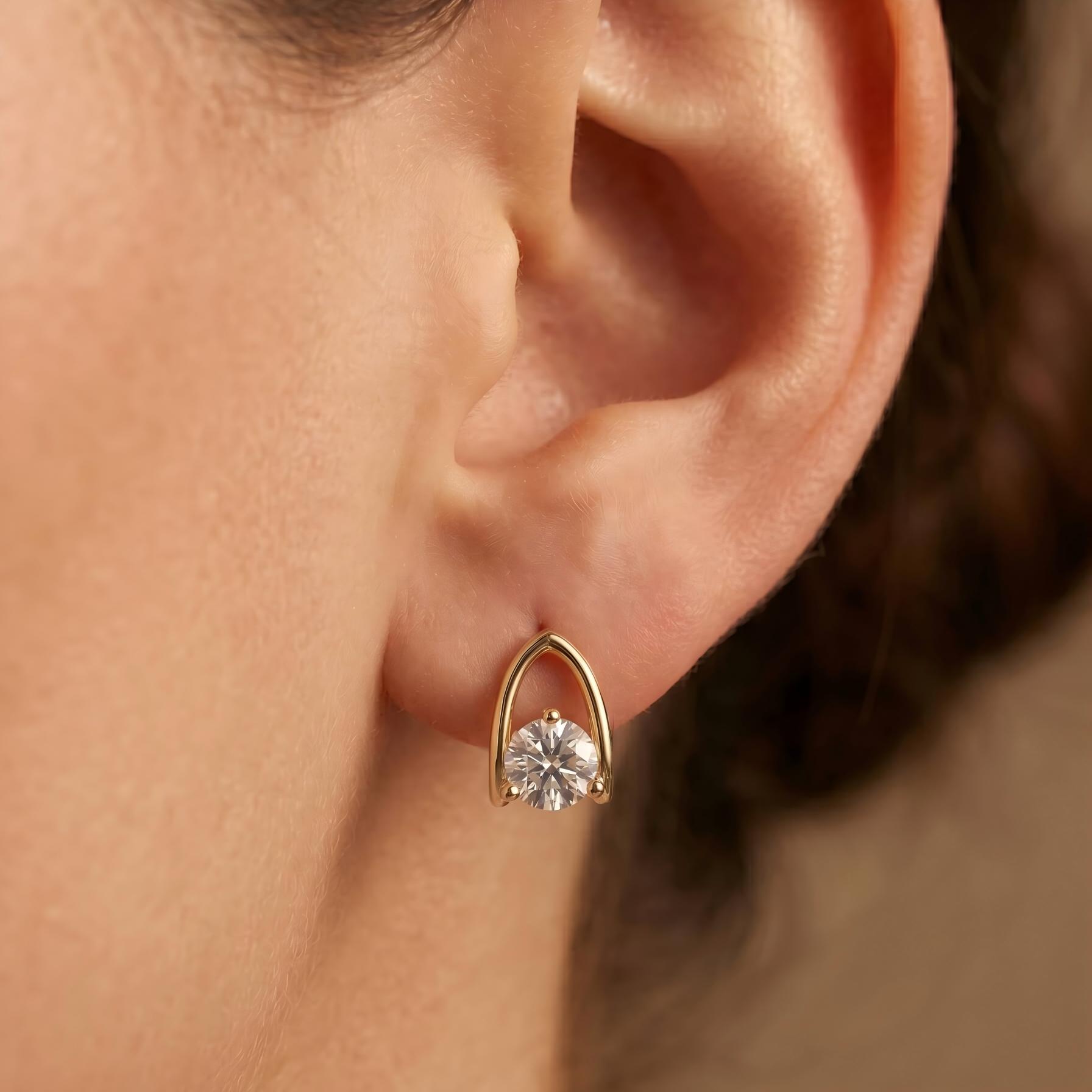 Horseshoe Moissanite Stud Earrings
