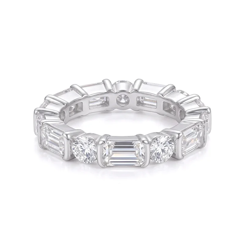 Emerald&Round Eternity Moissanite Ring