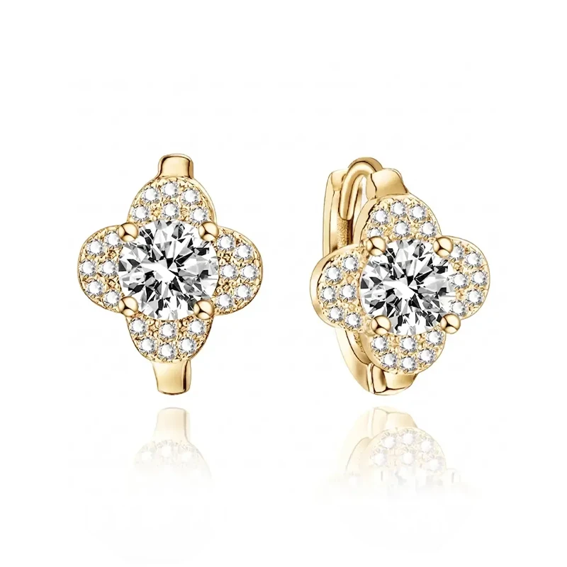 Edna Clover Moissanite Stud Earrings