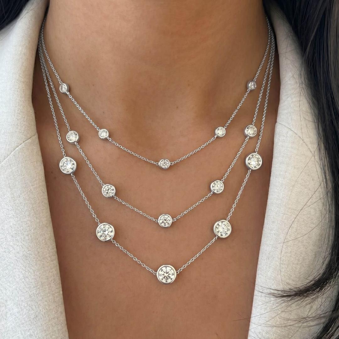 Cinq Bubbles Moissanite Necklace