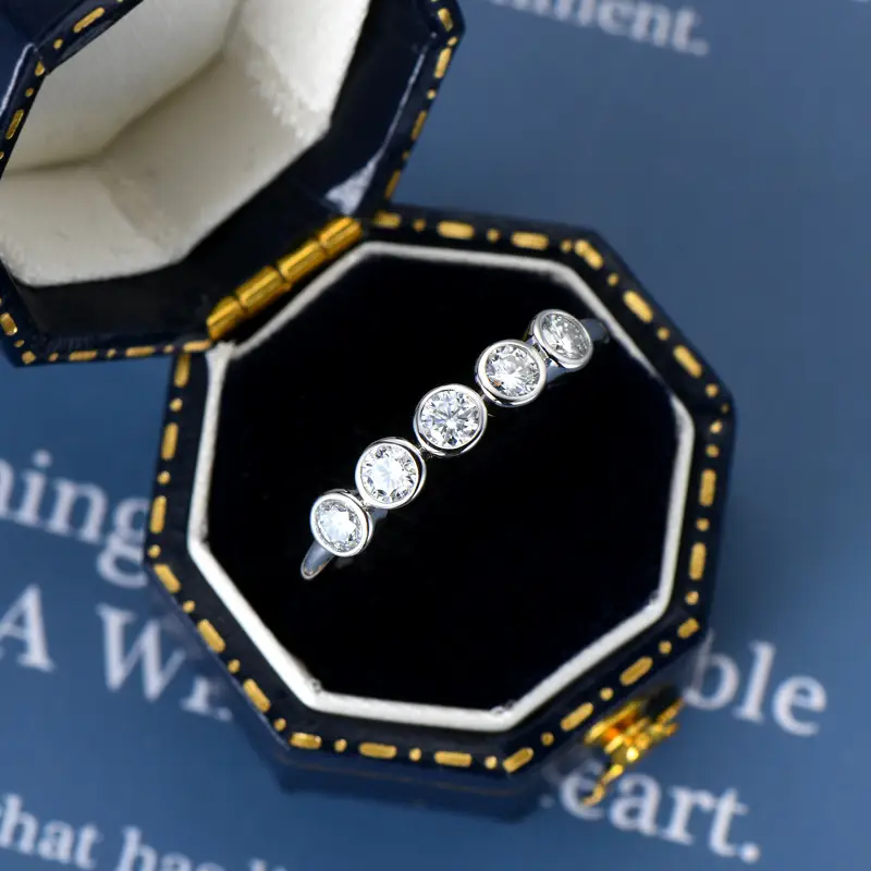Five-Stone Bubble Moissanite Wedding Band