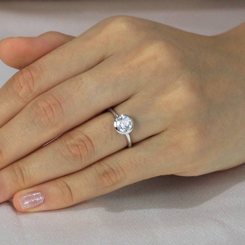Bezel Setting Moissanite Engagement Ring 2.0 ct
