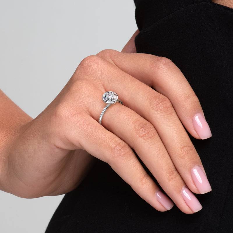 Bezel Setting Moissanite Engagement Ring 2.0 ct