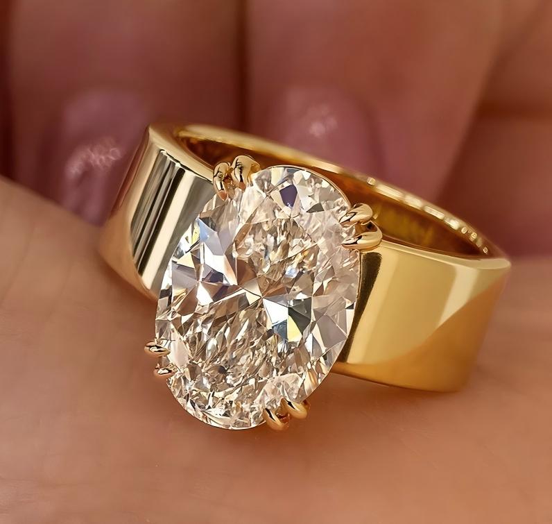 4CT Eight-Prong Moissanite Ring