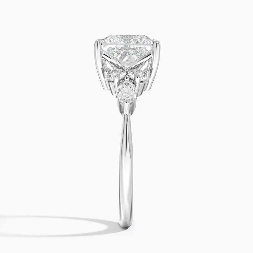 Luceillante Asscher Moissanite Engagement Ring-VOOGME