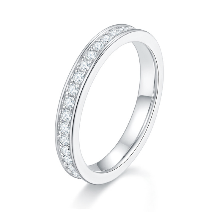 Ellora Embrace Round Moissanite Wedding Band-VOOGME