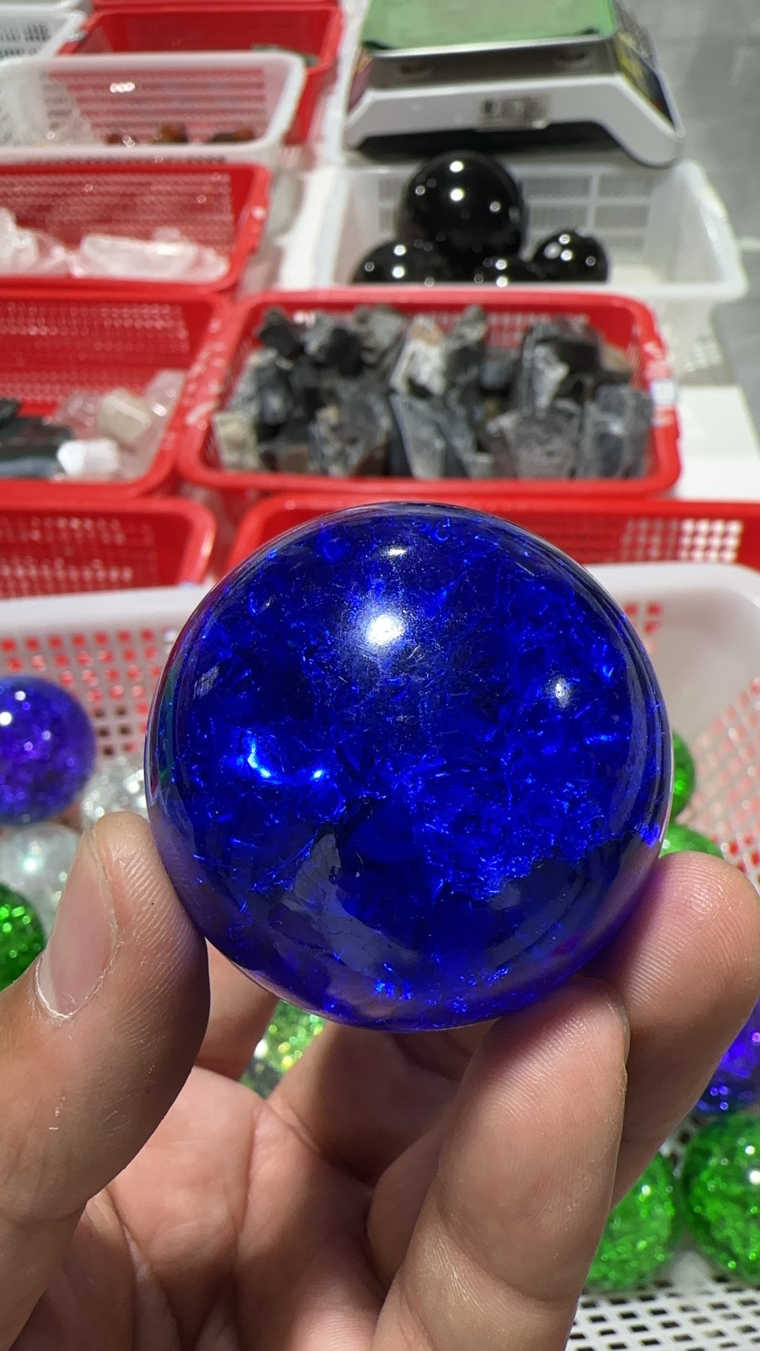 nice rainbow colorful crackle spheres 5cm