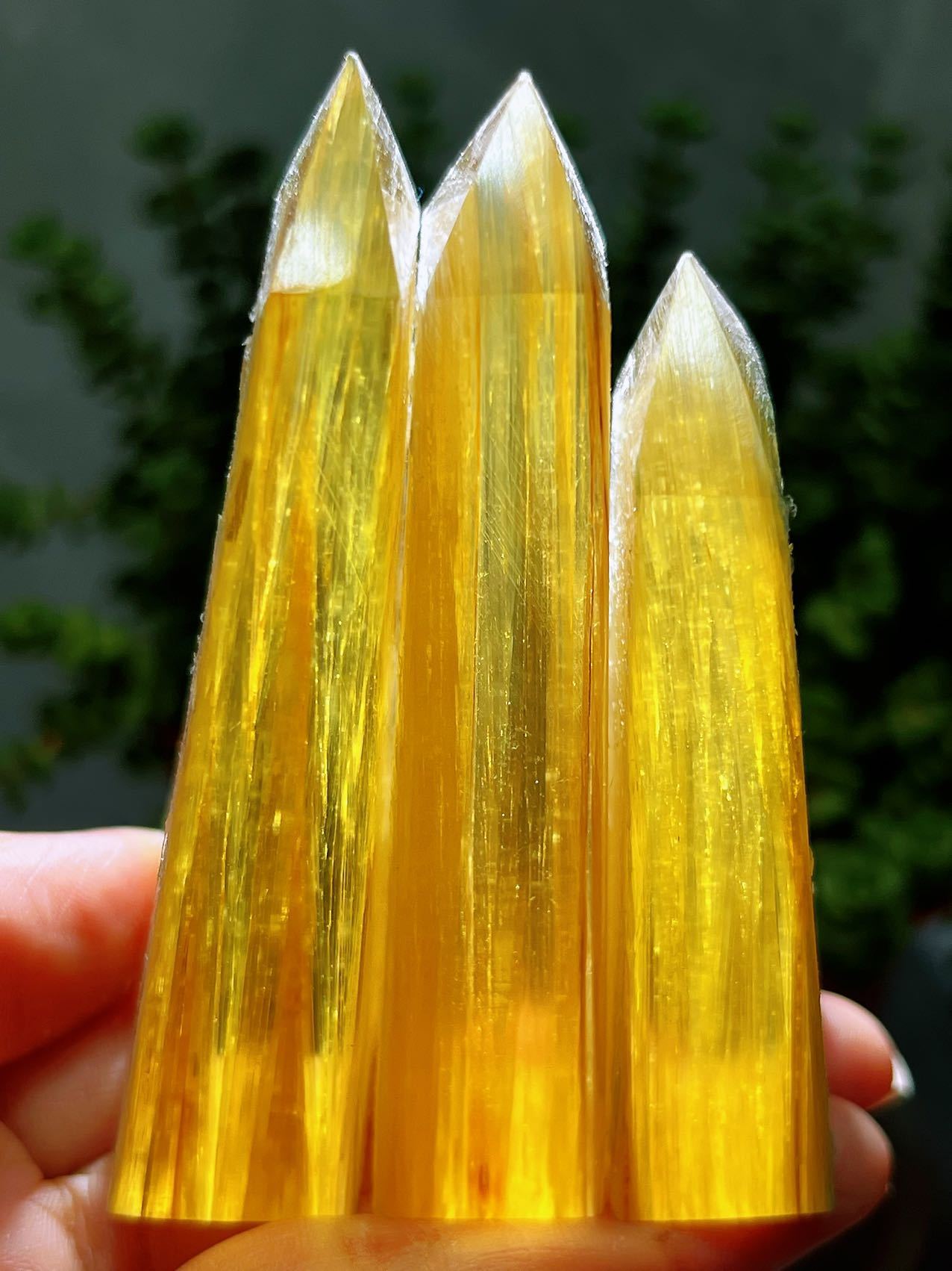 natural gold mica points
