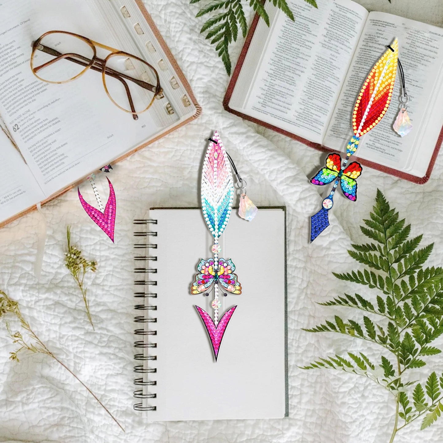 Diamond painting bookmark wholesale PET thin 5D feather cross crystal pendant DIY handmade diamond decoration pendant