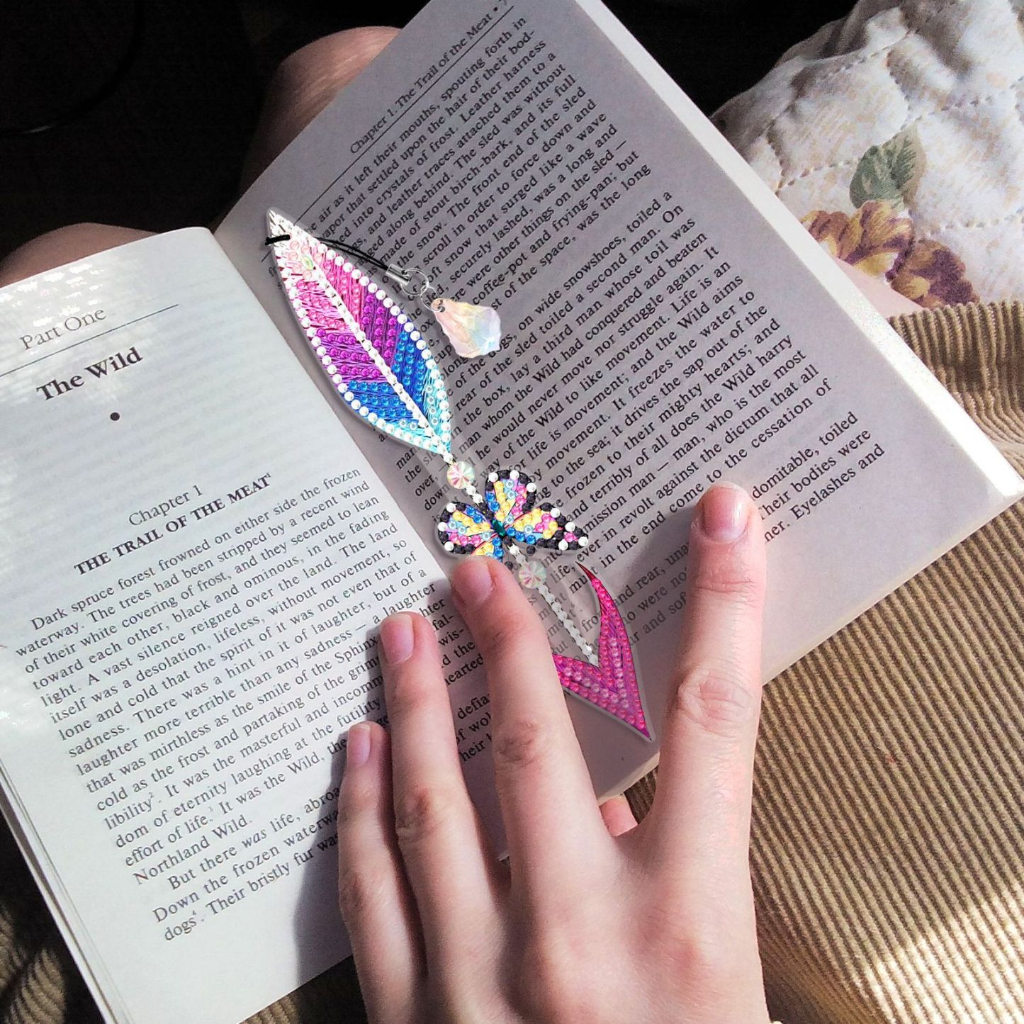 Diamond painting bookmark wholesale PET thin 5D feather cross crystal pendant DIY handmade diamond decoration pendant