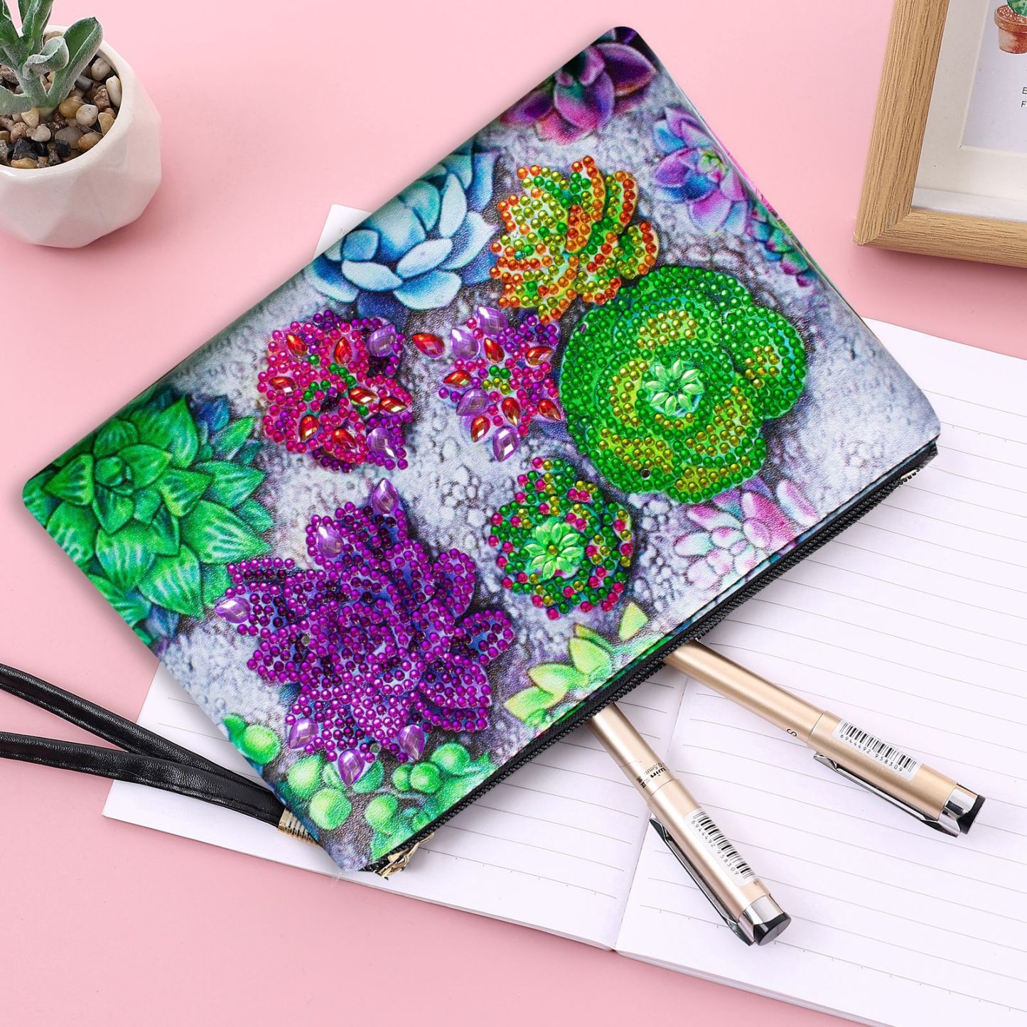 Cross mirror e-commerce fully hosted 5D diamond painting and painting handbag, makeup bag, succulent plant themed art craft bag