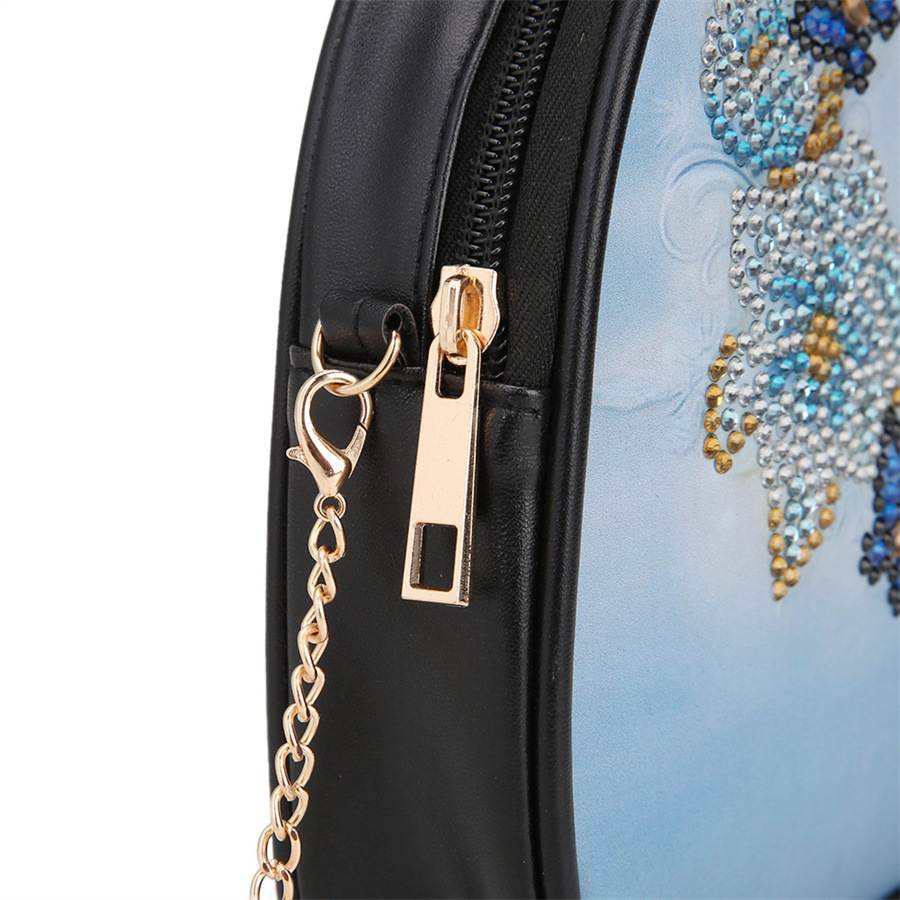 Cross mirror e-commerce Europe and America 5D DIY diamond painting single shoulder chain circular shoulder bag with zipper, cat style