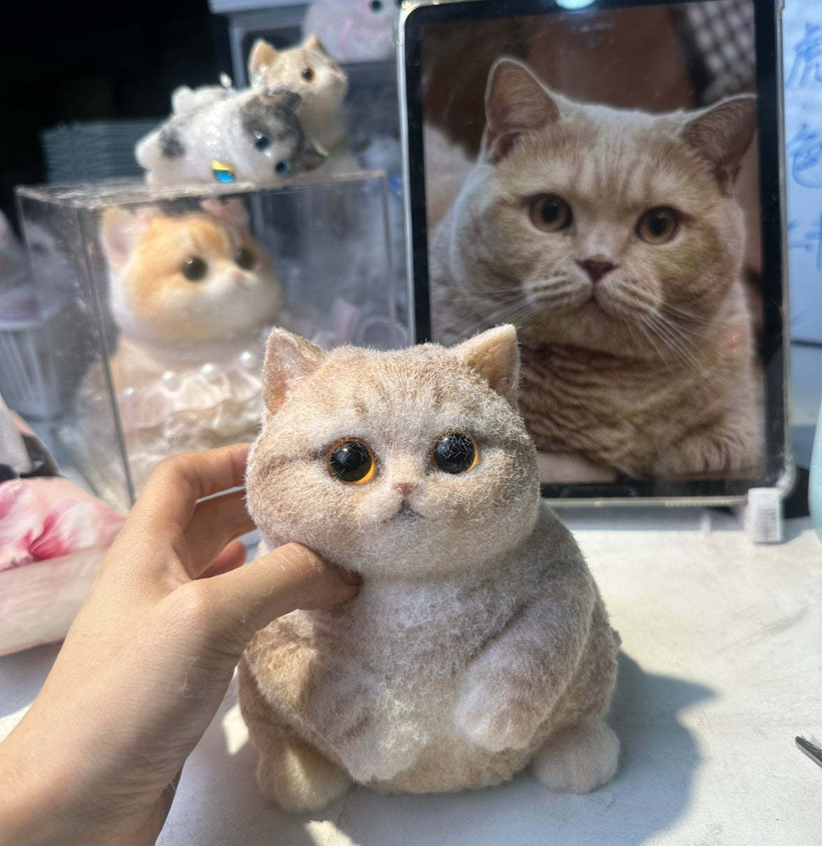 A002: Customized Chubby Big Size Silicone Cat -