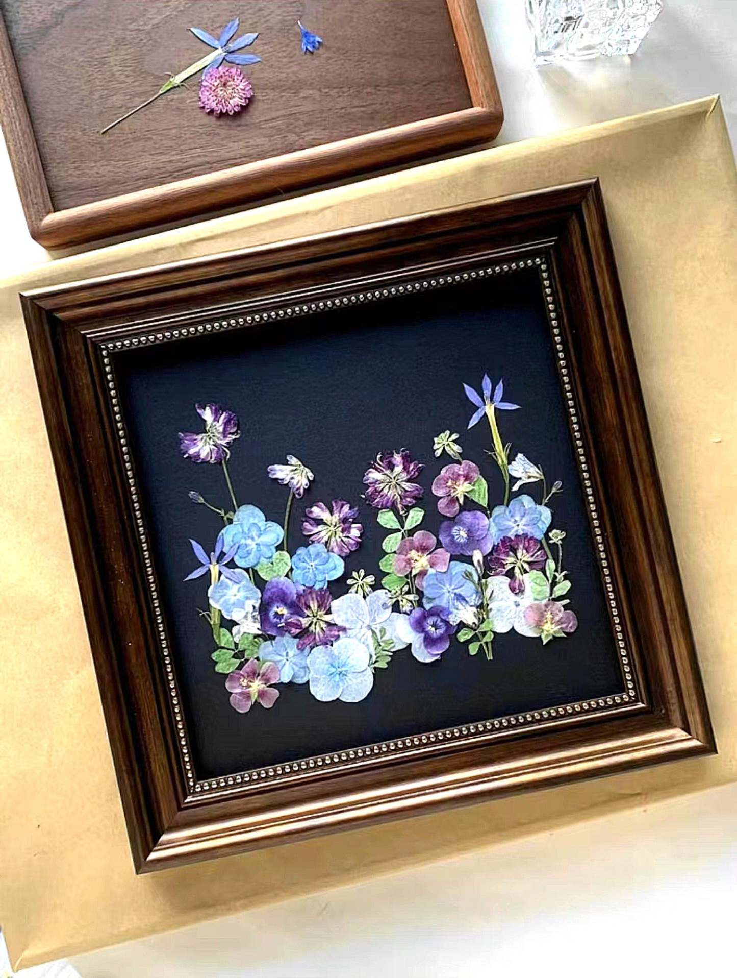 Pressed Flowers Frame Handcrafted Decorative Painting Florals Dried Plants Preserved
