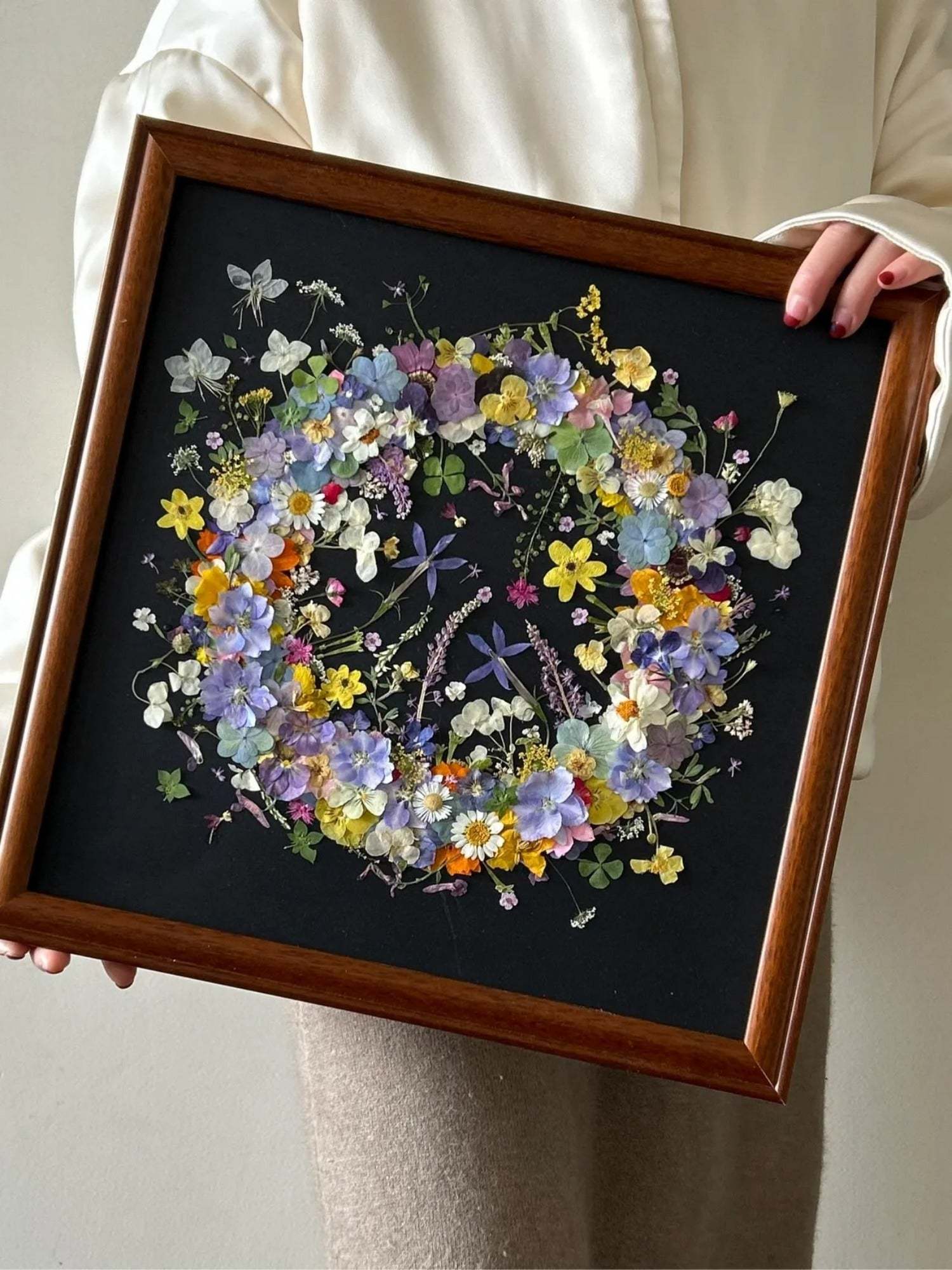 Handmade Pressing Flower Wreath Art Dried Florals Framed Plants Preserved