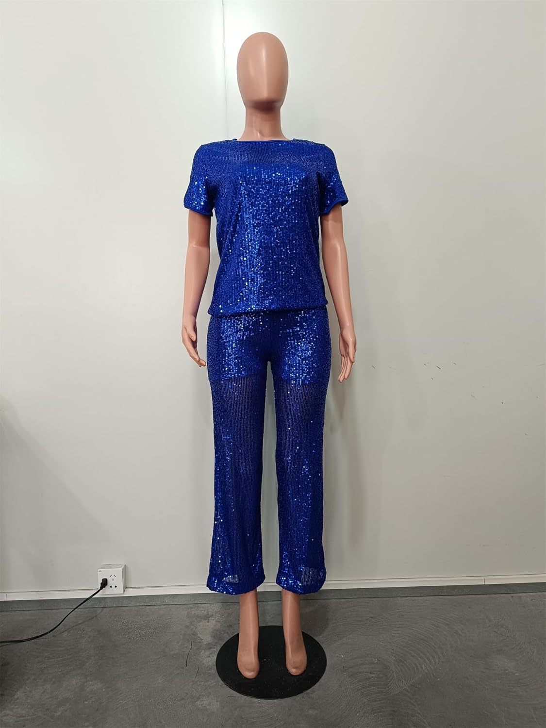 Women's Sparkling Sequin T-shirt and Pants Set Round Neck Short Sleeve Top Straight Leg Loose Pants Party Outfit