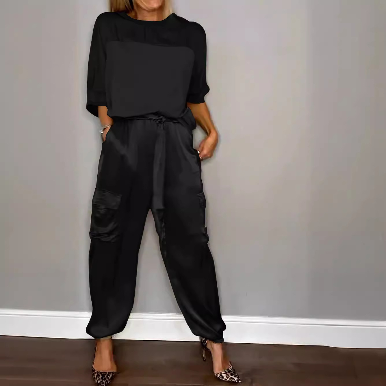 Fashion Women'S Smooth Satin Half Sleeve Top Set Two-Piece Set