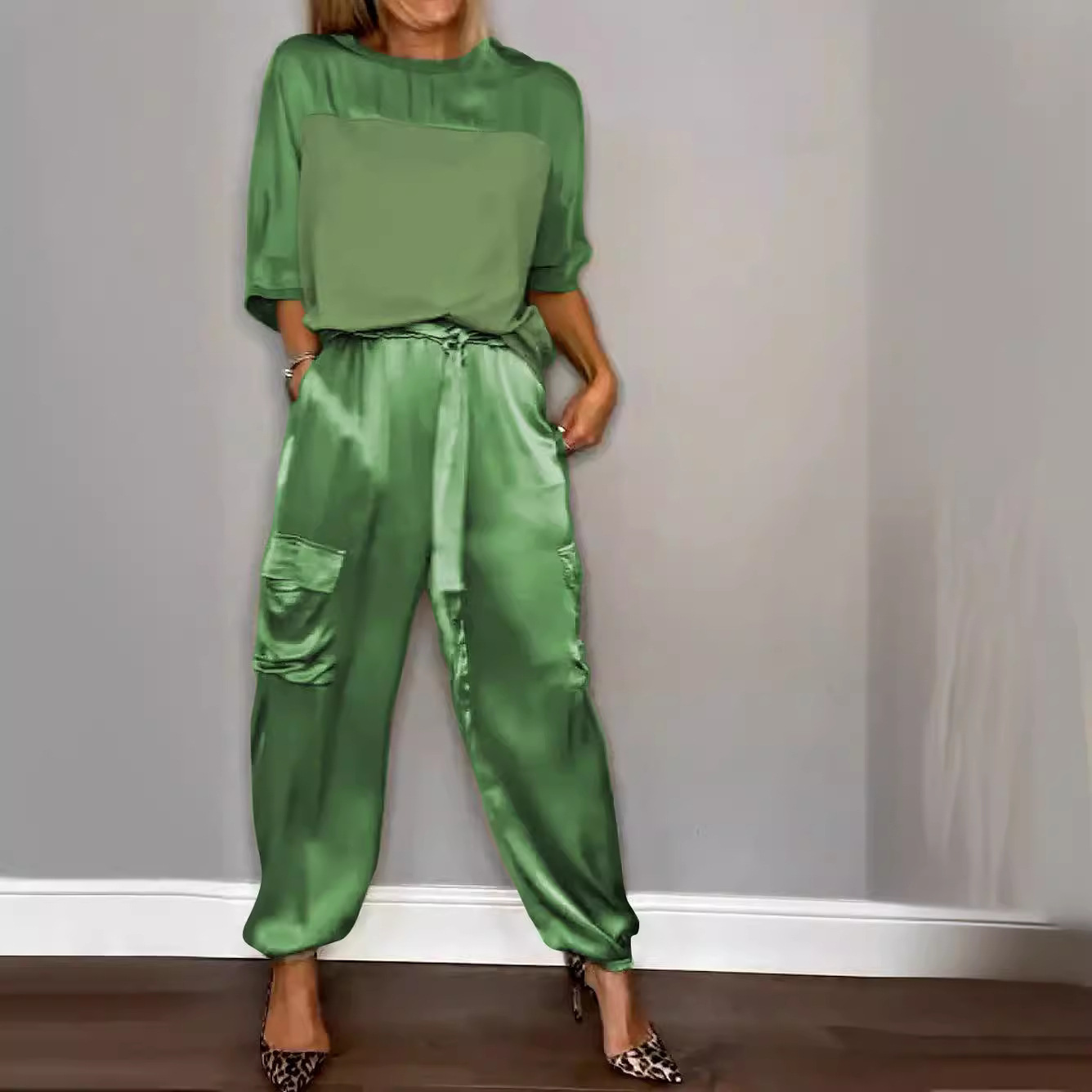 Fashion Women'S Smooth Satin Half Sleeve Top Set Two-Piece Set