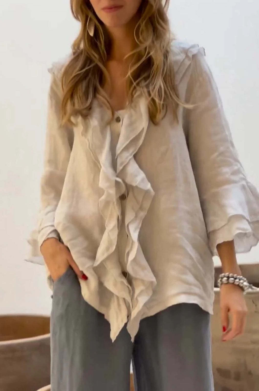 Camisa con volantes