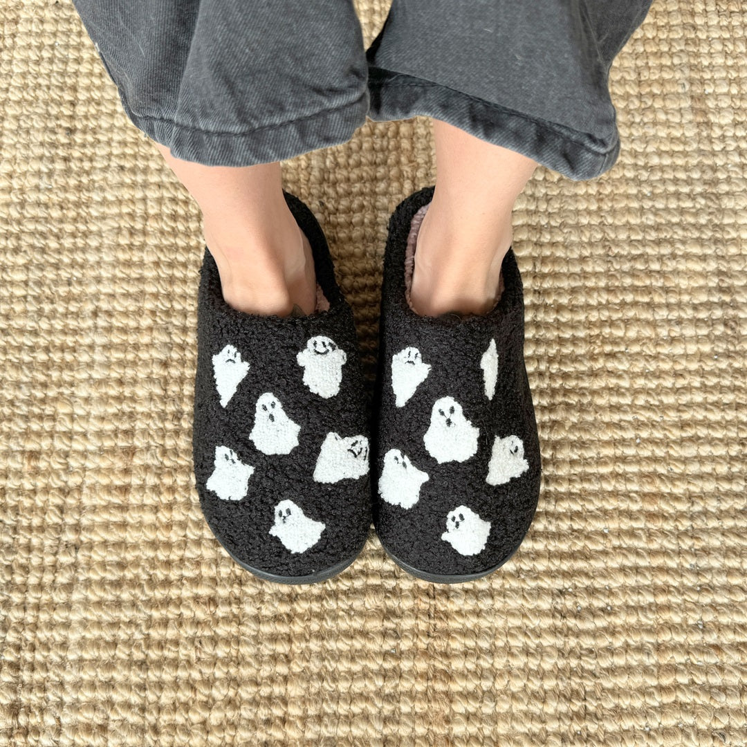 nordic_peace_ghost_slippers