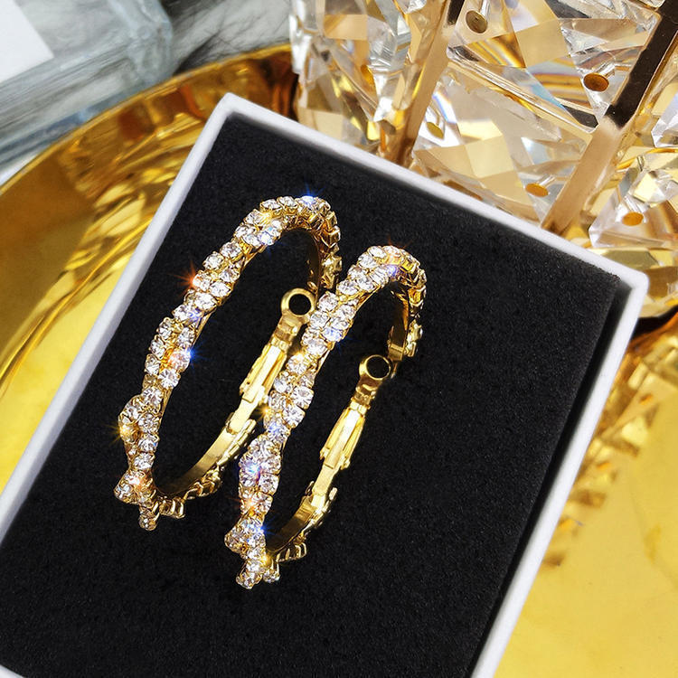 All-match hoop earrings