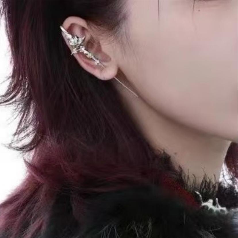 Thorn Rose Heart Piercing Earrings