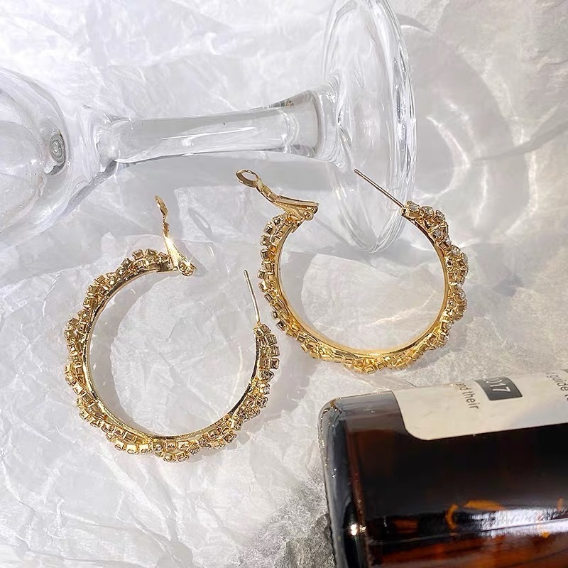 All-match hoop earrings