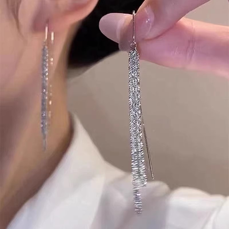 Glittering Star Tassel Earrings