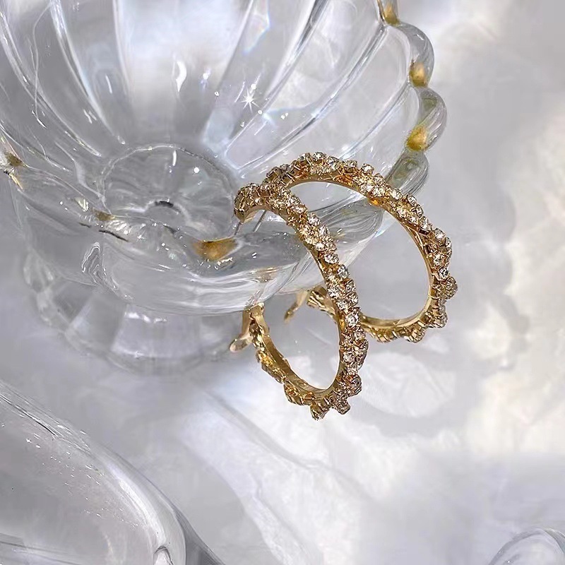 All-match hoop earrings