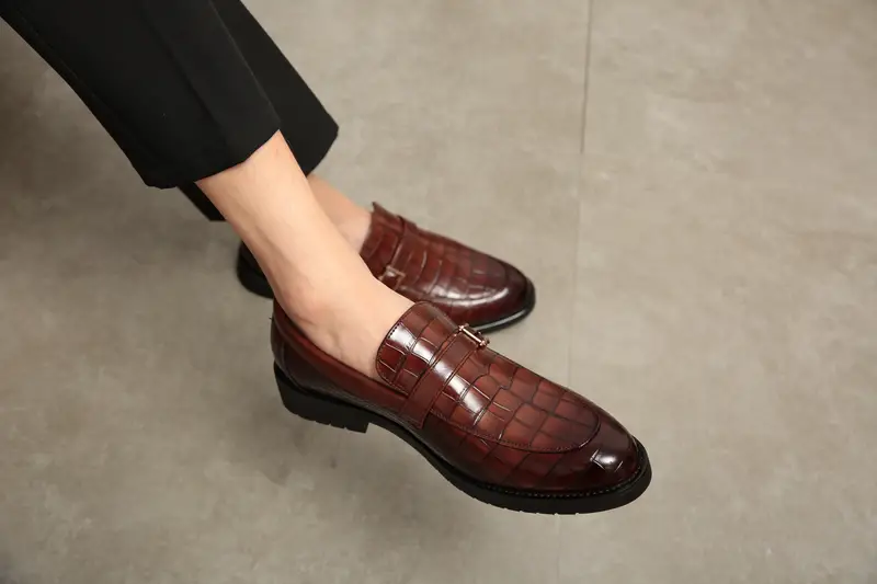 slip bit loafer shoes men s crocodile print pointed toe details 3