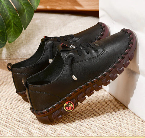 Black ergonomic and comfortable shoes for women