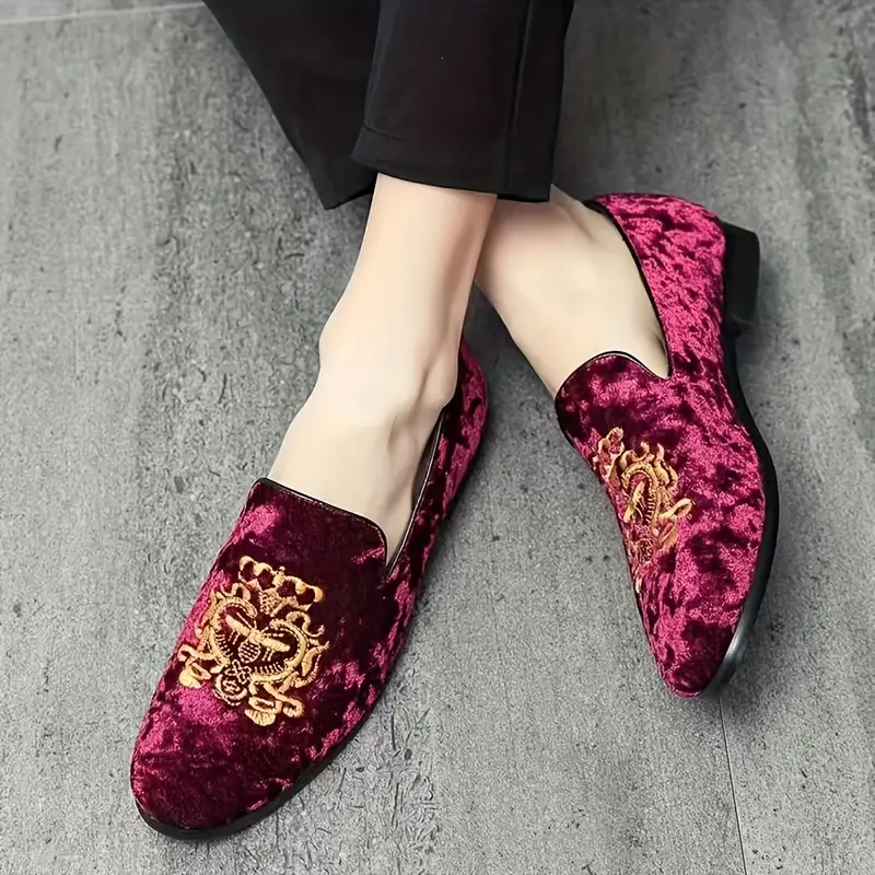 embroidered design loafer shoes men s comfy non slip slip details 4