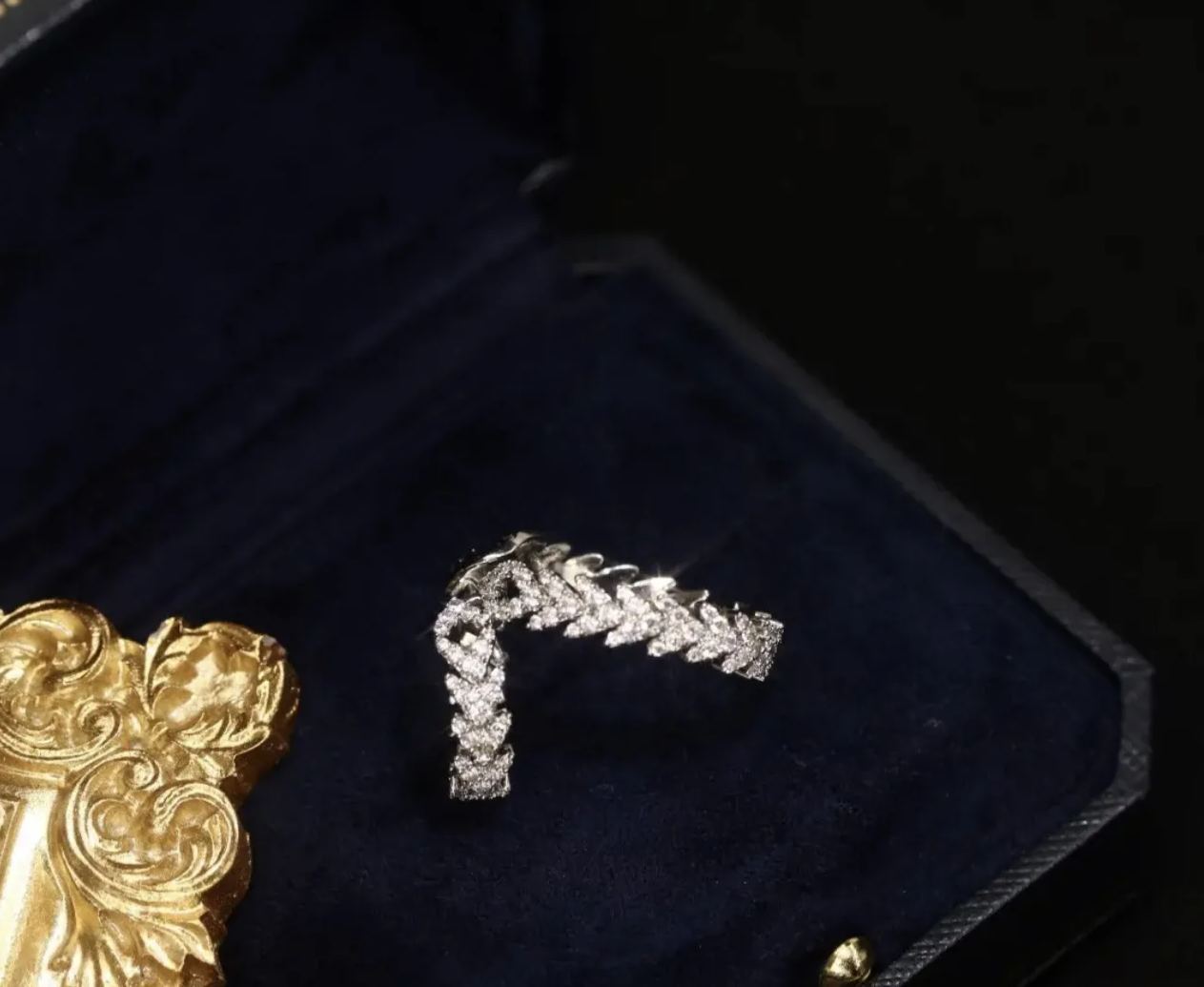Zircon Leaf Ear Cuff