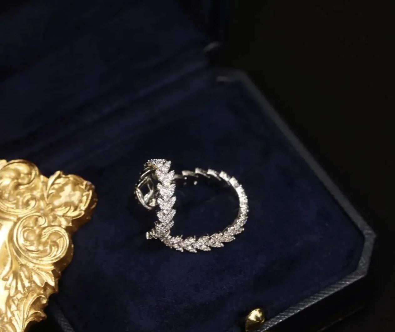 Zircon Leaf Ear Cuff
