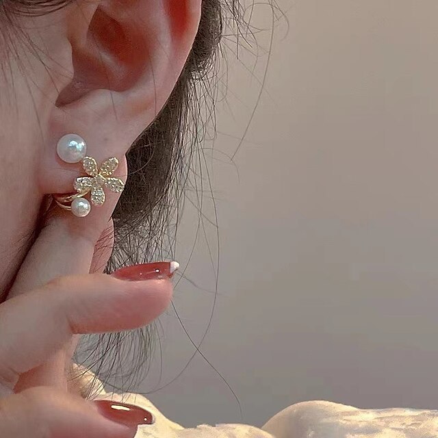 Women's Stud Earrings Drop Earrings Hoop Earrings Geometrical Heart Flower Shape Vintage Stylish Simple Luxury Sweet Earrings Jewelry 1