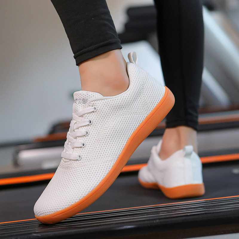 mezítlábas edzőcipő