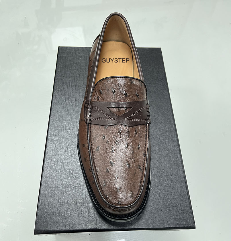 2025 New men's business top layer cowhide pointed buckle leather shoes