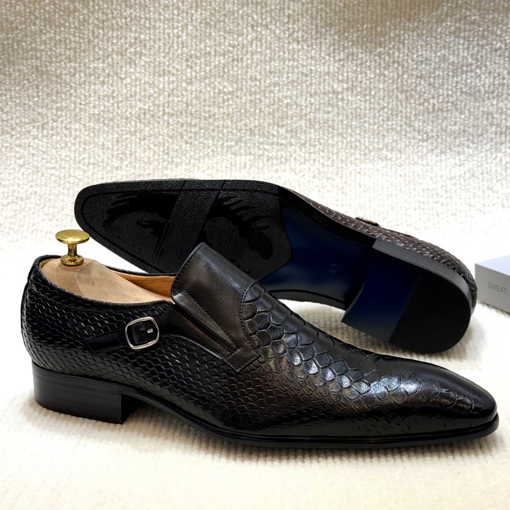 Men's Genuine Leather Crocodile Embossed Pointed Toe Loafers
