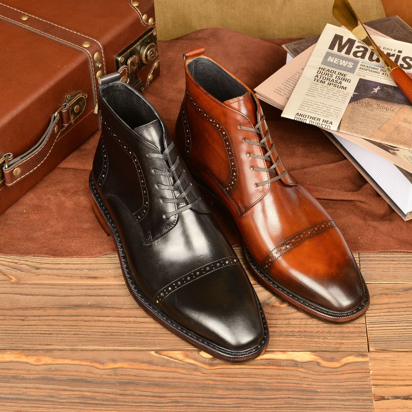 Men's Genuine Leather Retro Pointed-Toe Brogue Martin Boots