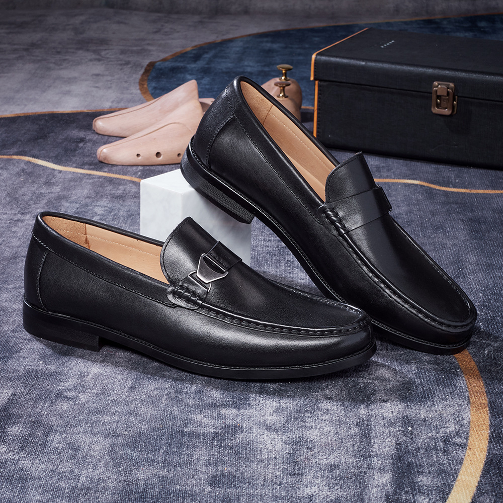 Men's Full-Grain Leather Metal Buckle Casual Loafers